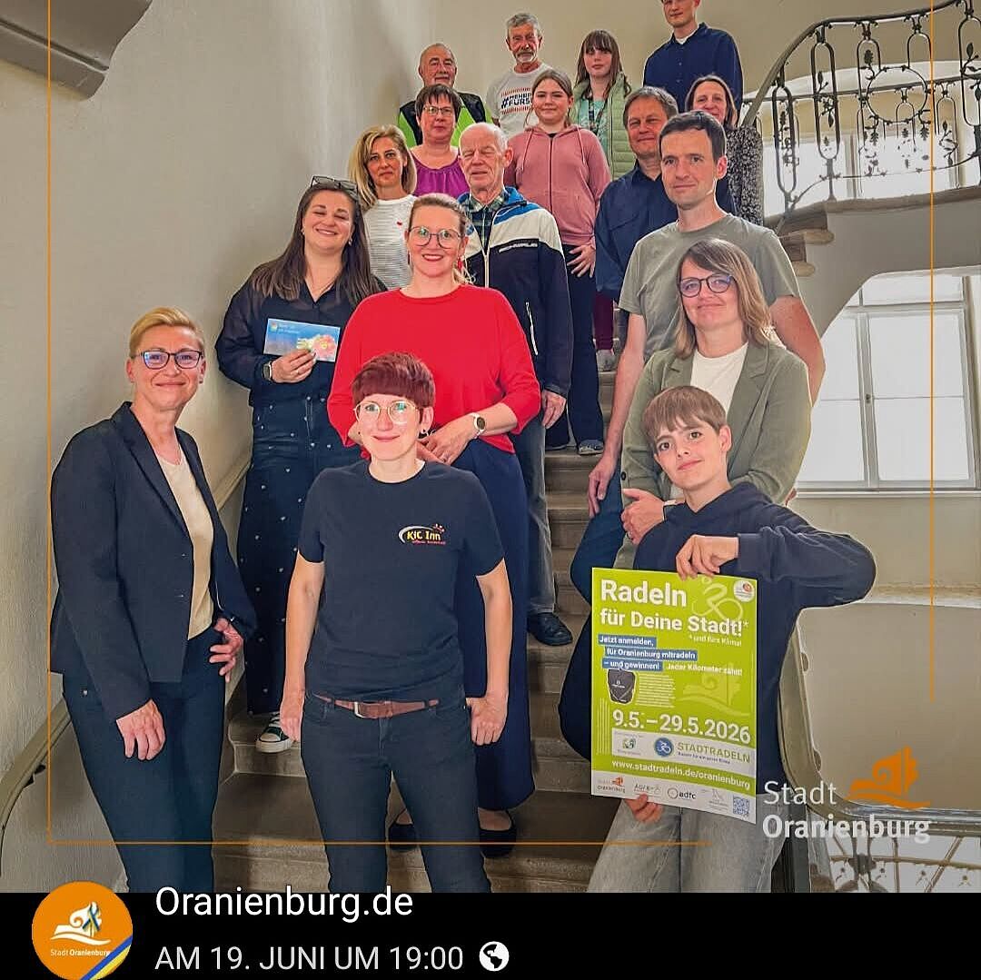 Preistäger mit ihren Preisen
