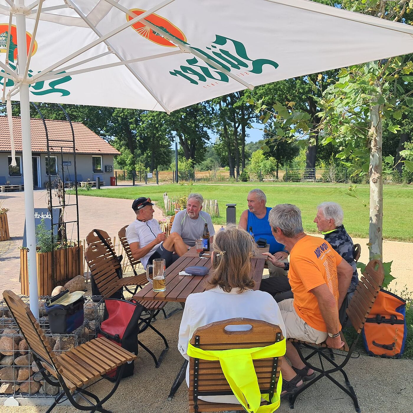 Caravanserei Beisammensein im Biergarten