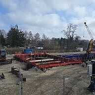 man sieht die Baustelle der Schleuse Friedenthal